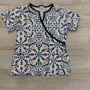 Women's scrubs size small